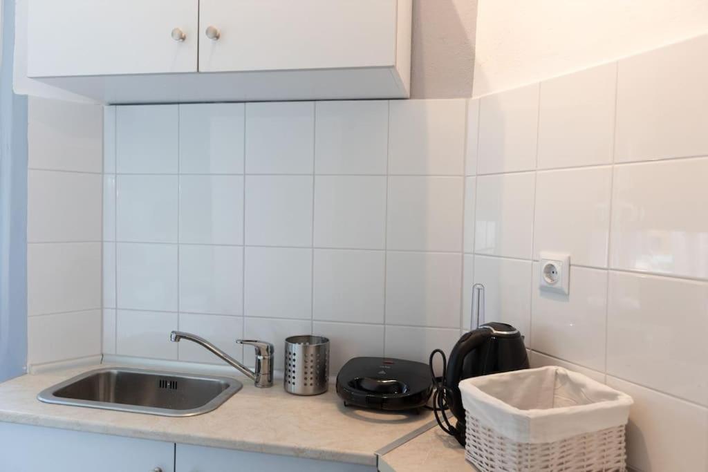 Όμορφο Στούντιο Στο Κέντρο Της Πόλης. Apartment Larissa Exterior photo